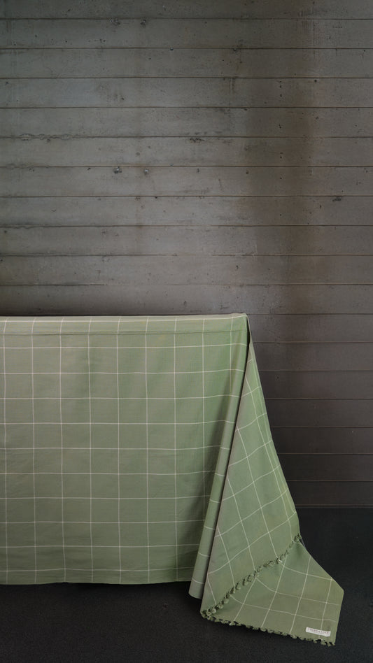 LARGE GREEN TABLECLOTH